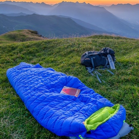 Как выбрать спальный мешок для путешествия?